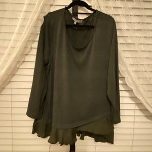 3x Green Sweater Blouse with ruffle bottom